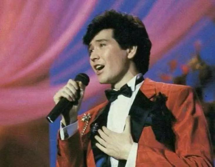 这些用心不用力过猛的爱*歌国**曲，才是华人子民的心声