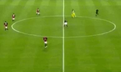 万人迷光环下的铁血斗士职业球员典范