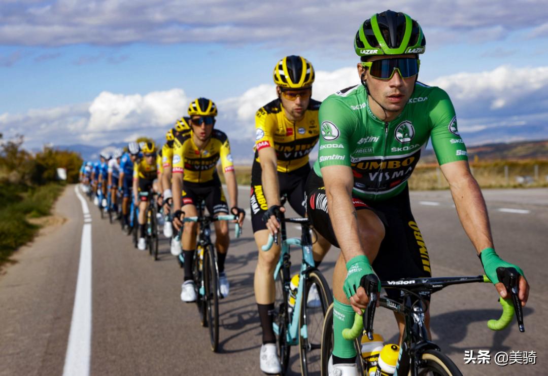 骑车后如何拉伸大腿外侧肌肉,骑车如何锻炼大腿后侧