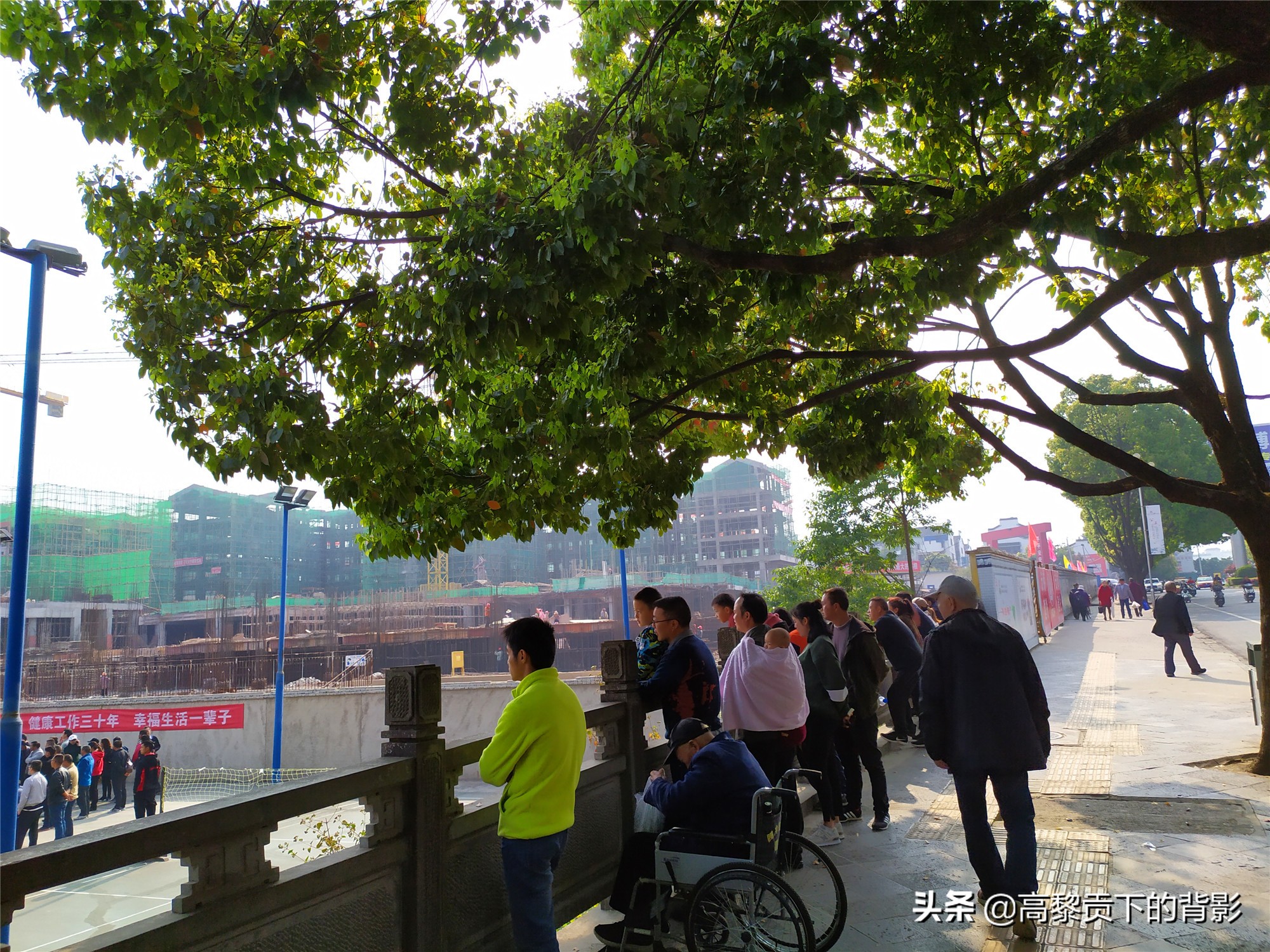 云南腾冲偶遇篮球赛顺便看看腾冲的体育设施如何？