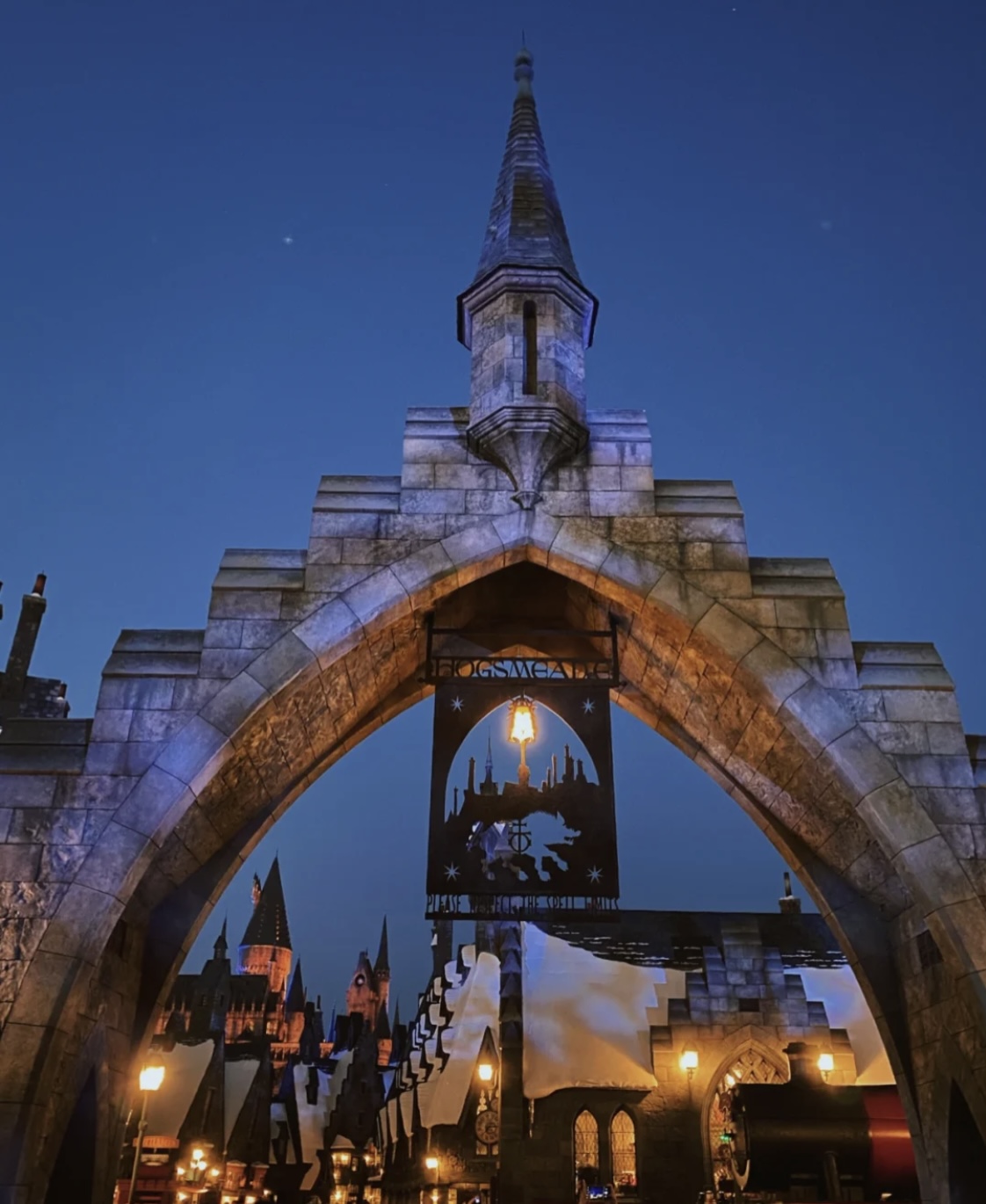 3月去迪士尼还是环球影城好,上海迪士尼好玩还是北京环球影城