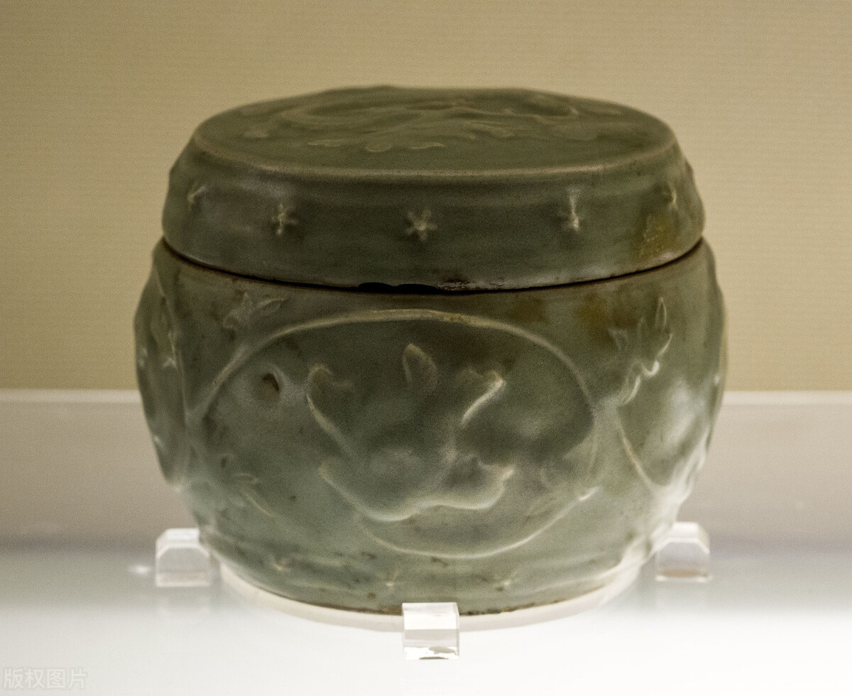 龙泉窑馆藏精品,元代龙泉窑瓷器鉴定方法