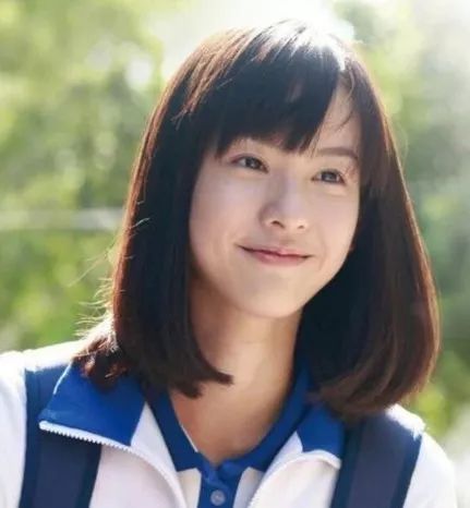 陈都灵娱乐圈黑马的多重角色魅力,广东姑娘撞脸陈都灵叫什么名字