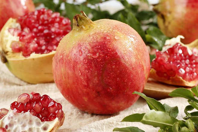 颗颗饱满粒粒爆汁突尼斯软籽石榴,正宗四川软籽突尼斯石榴不吐籽