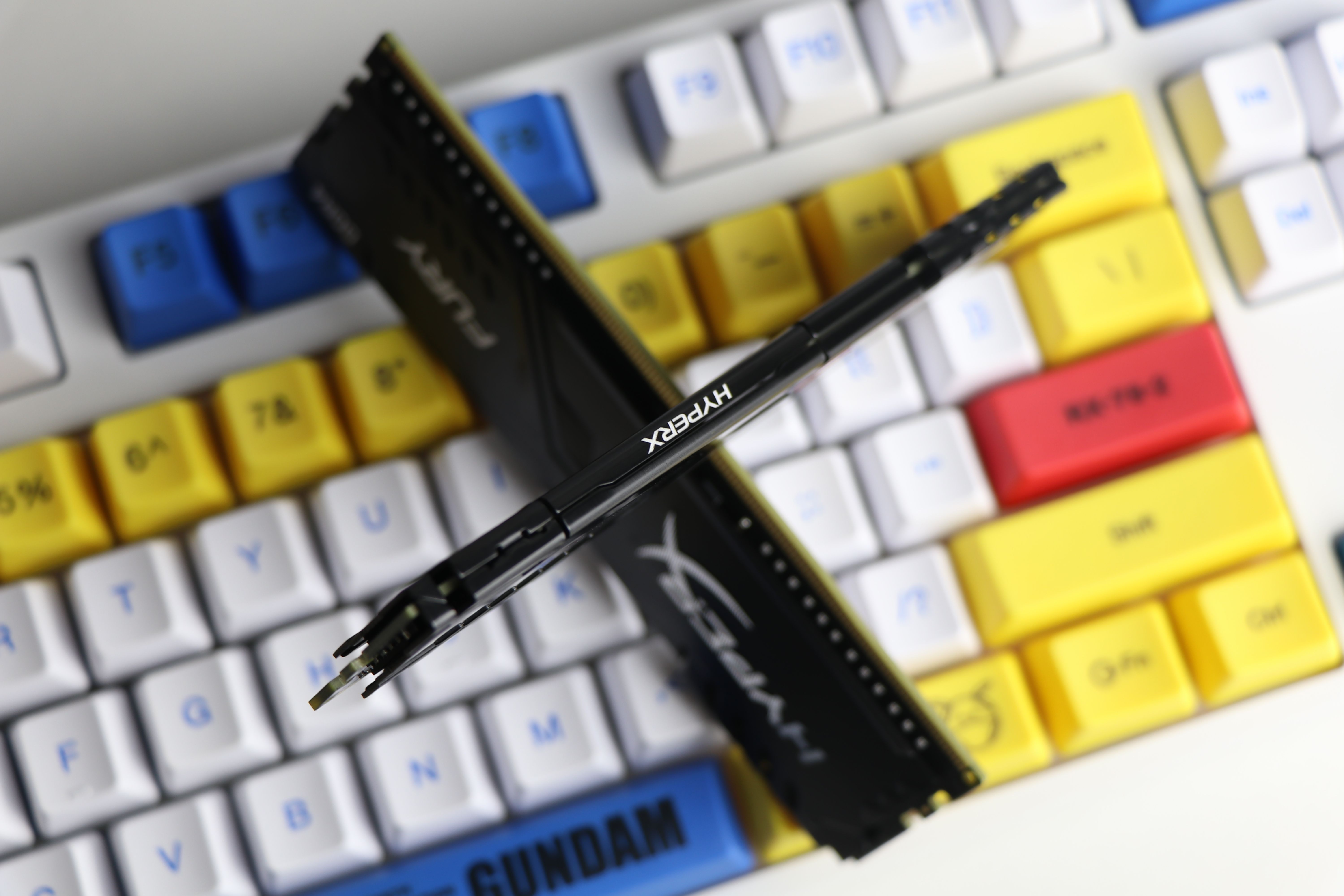 海盗船ddr43000超频,amdr33200g超频教程