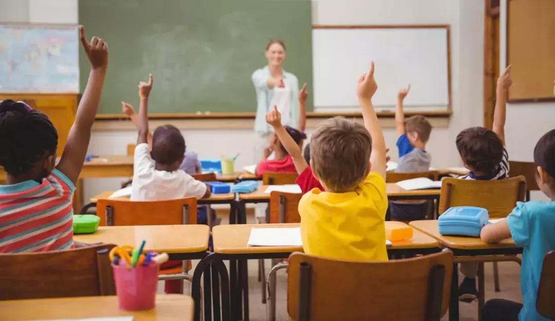 英国小学课堂教学视频,英国小学课程教学
