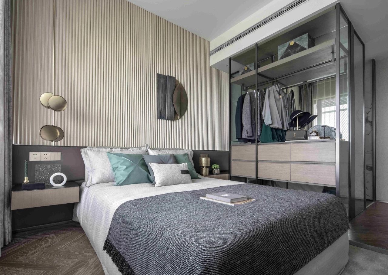 距离拥有一个爱马仕橙的家，不需要过多的费用，只需一片岩板设计