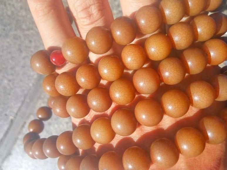 真正的白玉菩提刚开始是什么样的,盘了10年的白玉菩提