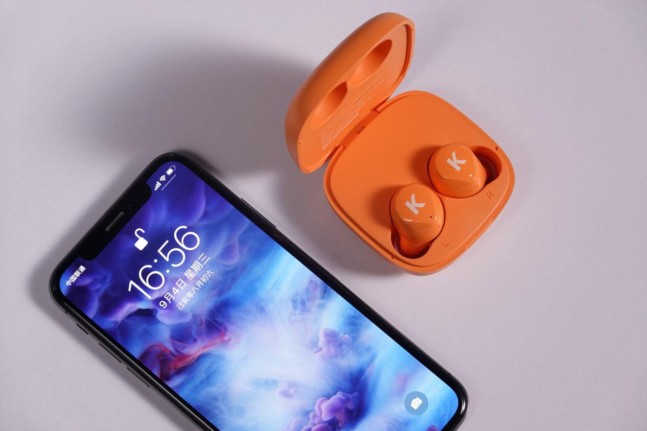 颜控听歌装备怎么选？看过酷狗彩虹糖耳机就懂了