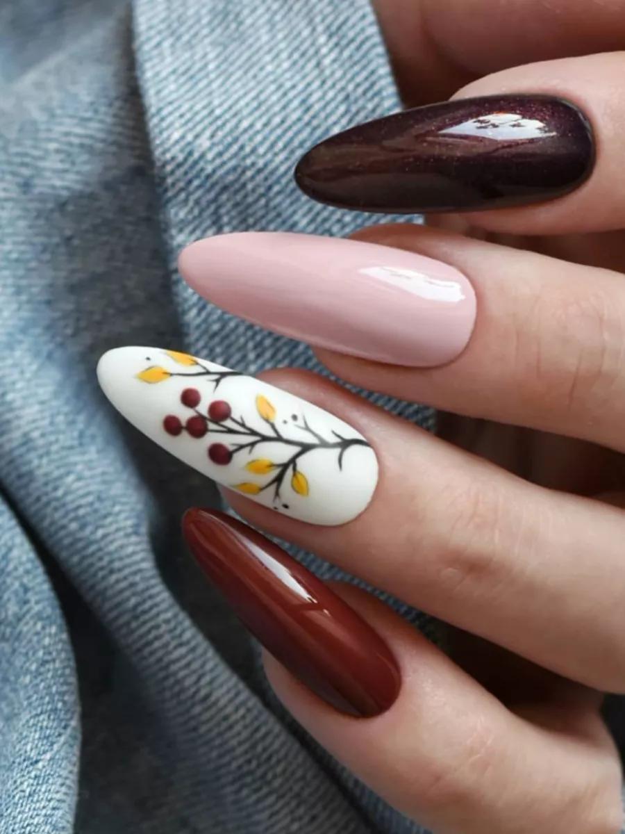 彩绘美甲需要有美术基础吗,彩绘较多的美甲