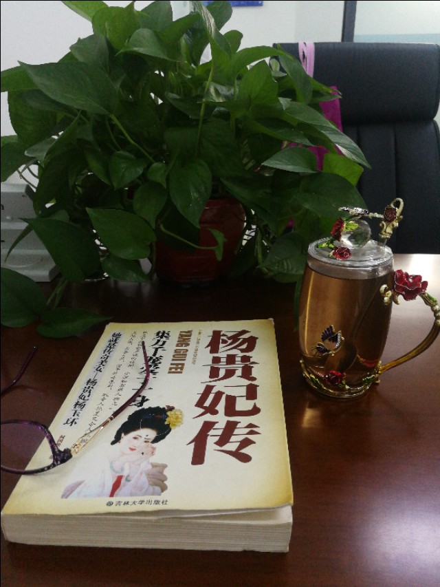 马嵬驿兵变杨玉环一定要死吗,李隆基和杨玉环在马嵬驿的诗