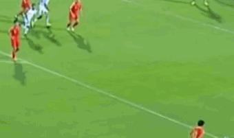 和中国队2年前出局一样？东南亚媒体指裁判黑东道主，西亚再获益