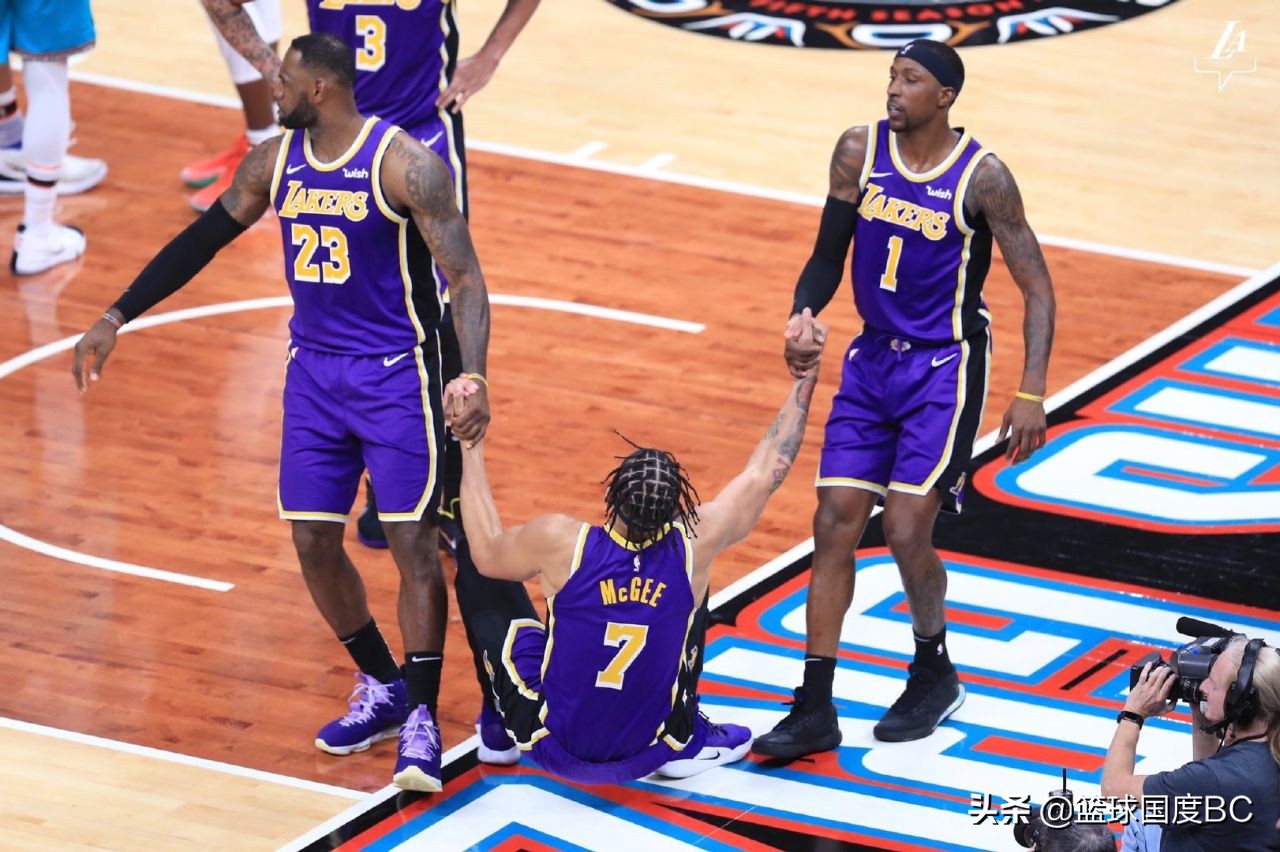 波普绝杀灰熊,灰熊三分14中仍是2连败