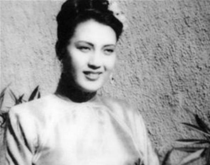 郭沫若嘲讽鲁迅“衣冠*兽禽**”，鲁迅五个字回应郭沫若，形象又贴切