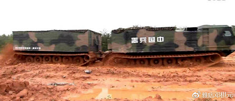 铰接式履带全地形车,中国最新款蟒式履带军用全地形车