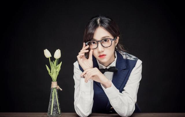 李诞往哪走都是进步,李诞没头没尾