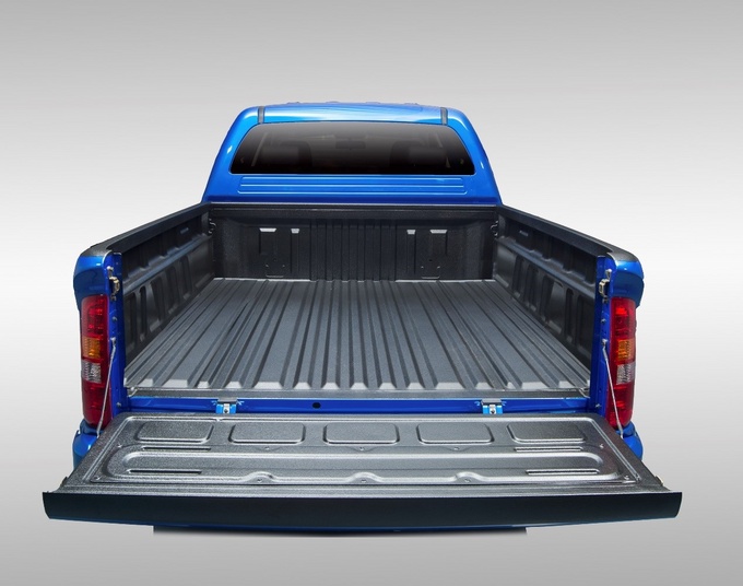 新款上市3.0t柴油版皮卡,最便宜的宽体4驱柴油皮卡