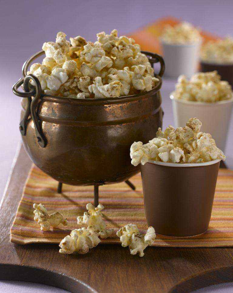 约会看电影必备的零食,约会看电影带什么零食