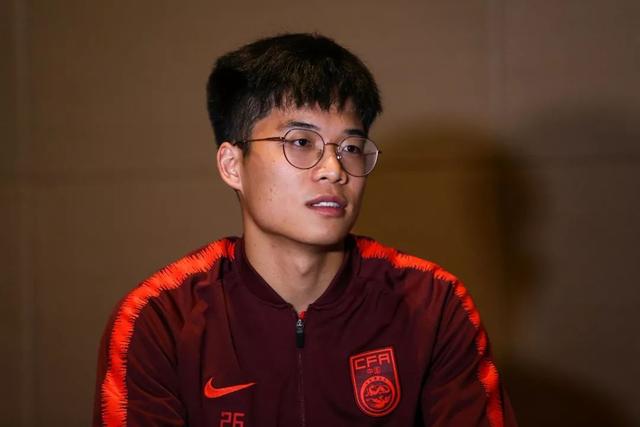 国奥队长最佳接班人！鲁能新星有望成为核心，调度+转移凸显天赋