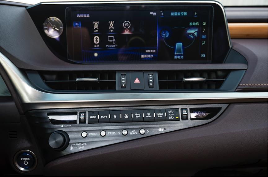 雷克萨斯es300h对比奔驰e,雷克萨斯es300h和奔驰e级