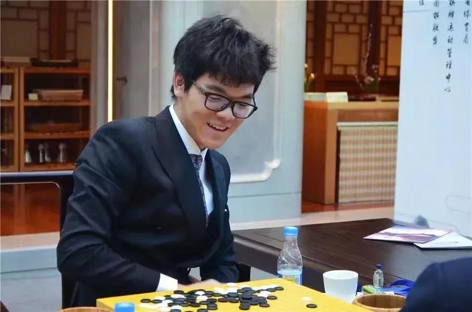 柯洁就读清华大学哪个系,柯洁是清华大学特招吗