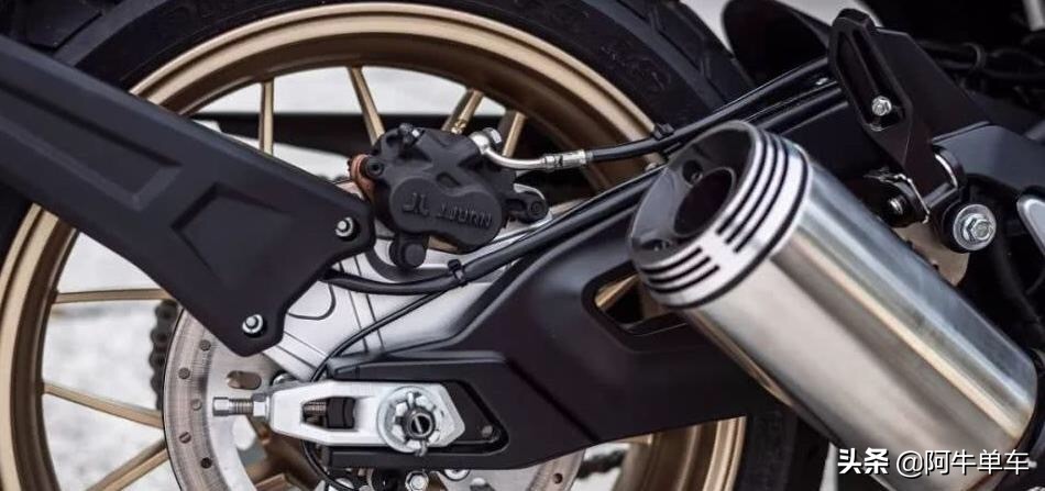 55800的幼狮800、45800的clx700，是什么能差10000块？