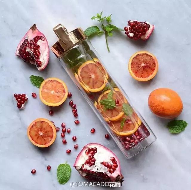 她在北京开了一家可以吃的花店，受众人追捧，还引来了李健