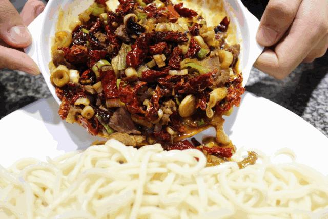 清真大盘鸡为什么贵,新疆大盘鸡到底好不好