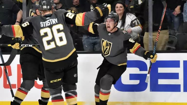 浼侀箙婵掍复缁濆,浼侀箙闂數