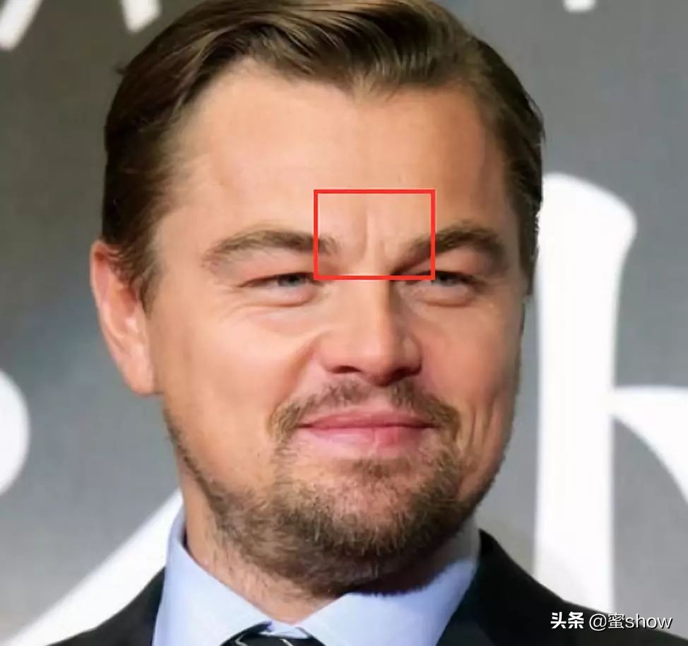 42岁冻龄女星光彩夺目,40岁冻龄女星