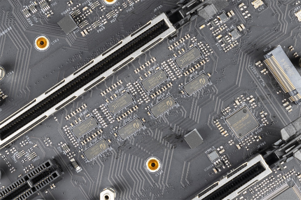 鍗庢搸z490aqua姘村喎瑁呮満,娣卞害瑙ｆ瀽鍗庢搸z490