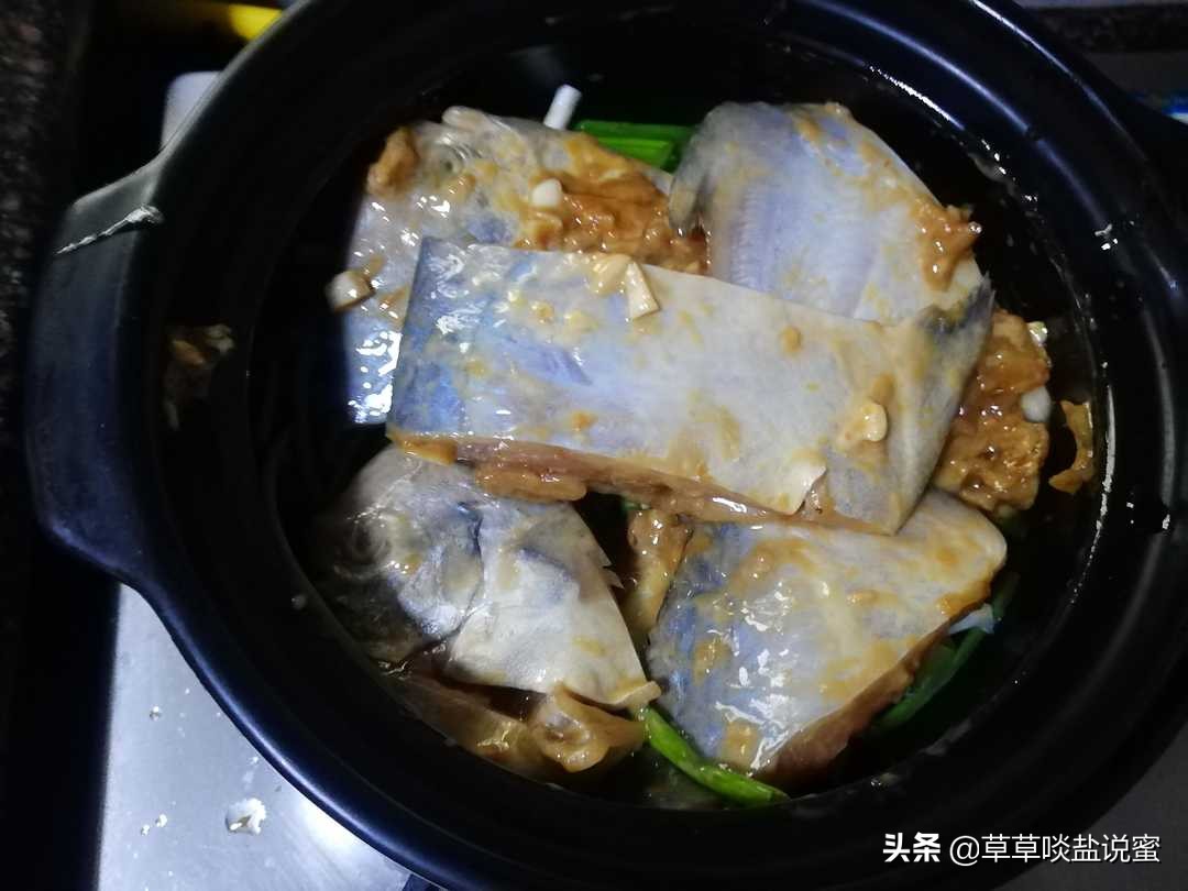 白鲳鱼怎么焖好吃,清蒸黑鲳鱼的做法大全