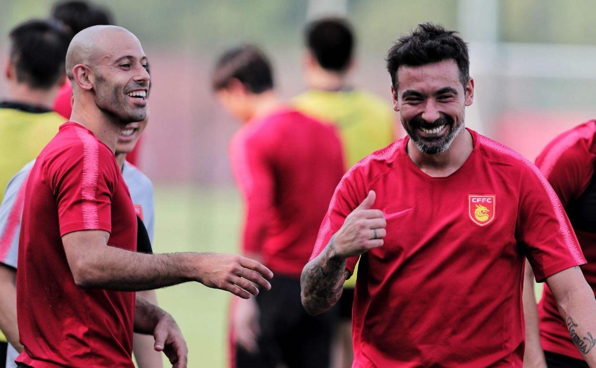 拉维奇独造16球,2015拉维奇退役数据