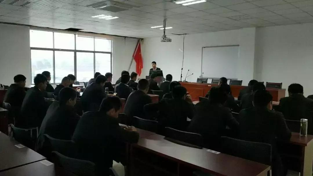 专访程雨｜破格录取“从心出发”看成功驾校80后总教练职场逆袭！