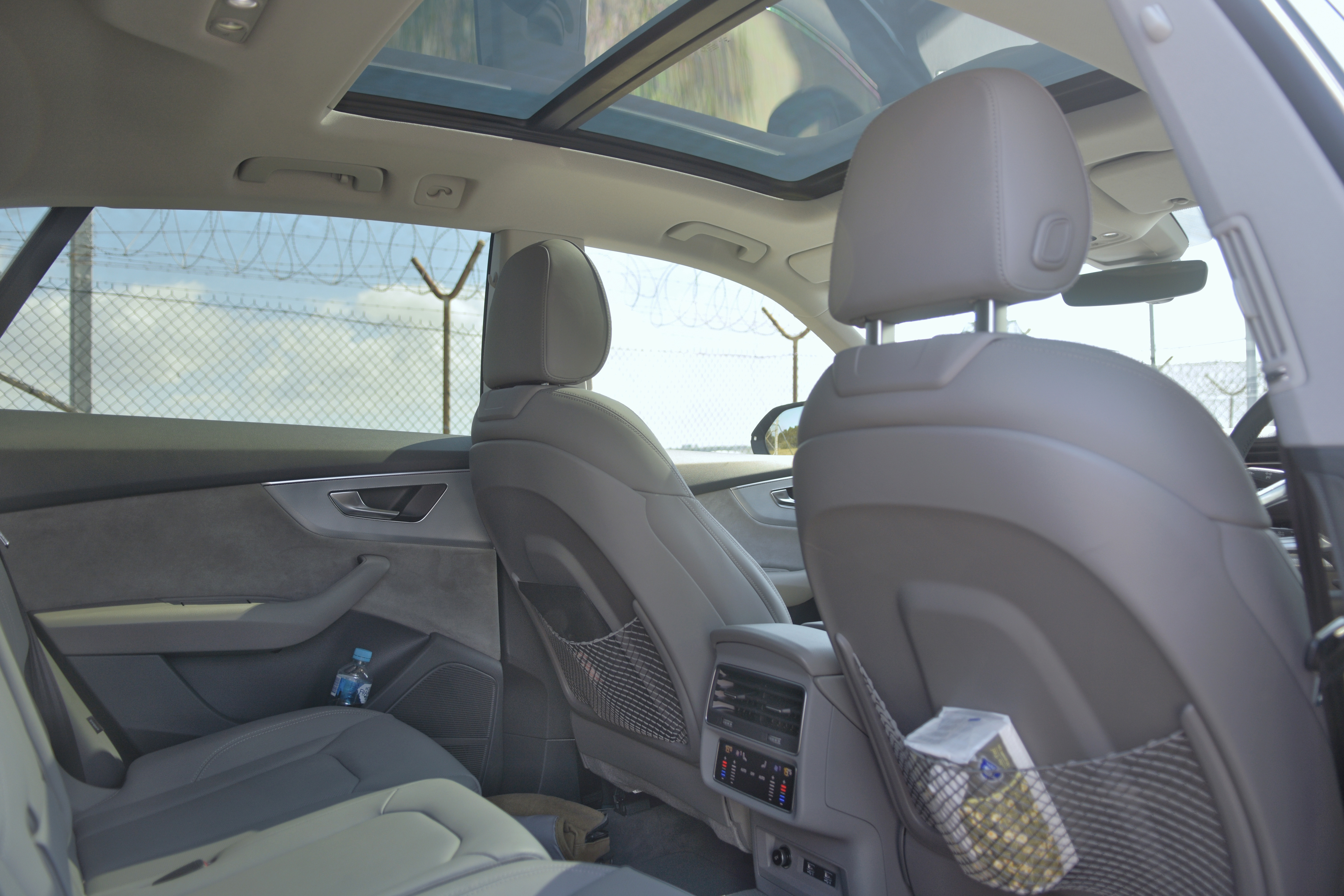 奥迪q8名场面,奥迪q855tfsi价格多少钱