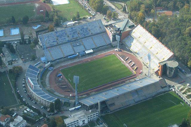 阿尔坎之虎黑道大亨率领球迷组建的塞尔维亚志愿近卫军