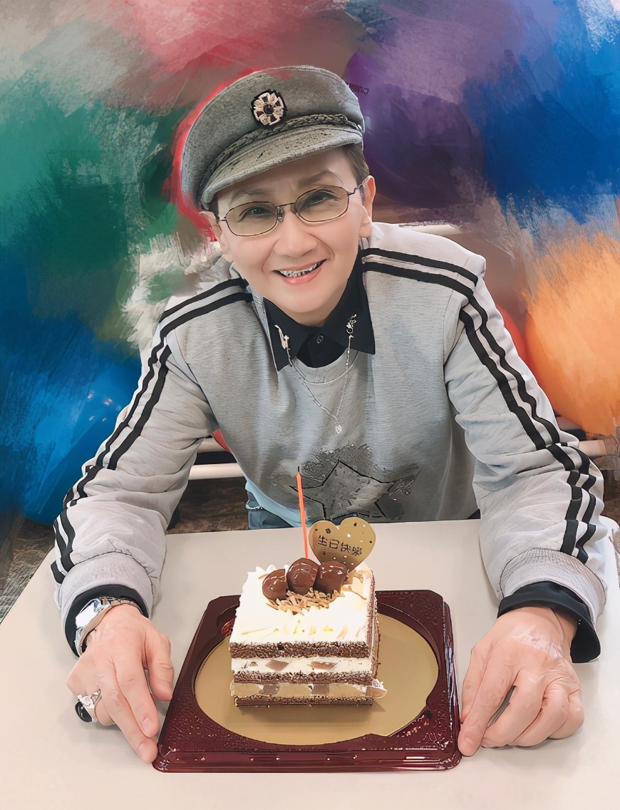 靠植入猪心瓣膜活命！前TVB资深女星重生后迎来81岁生日
