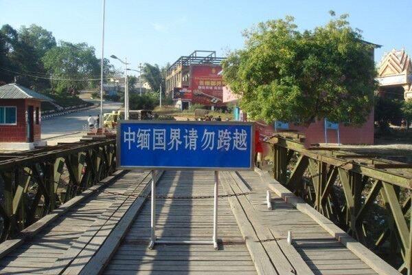 了解西双版纳的风俗和民族文化,西双版纳哈尼族特点民族文化