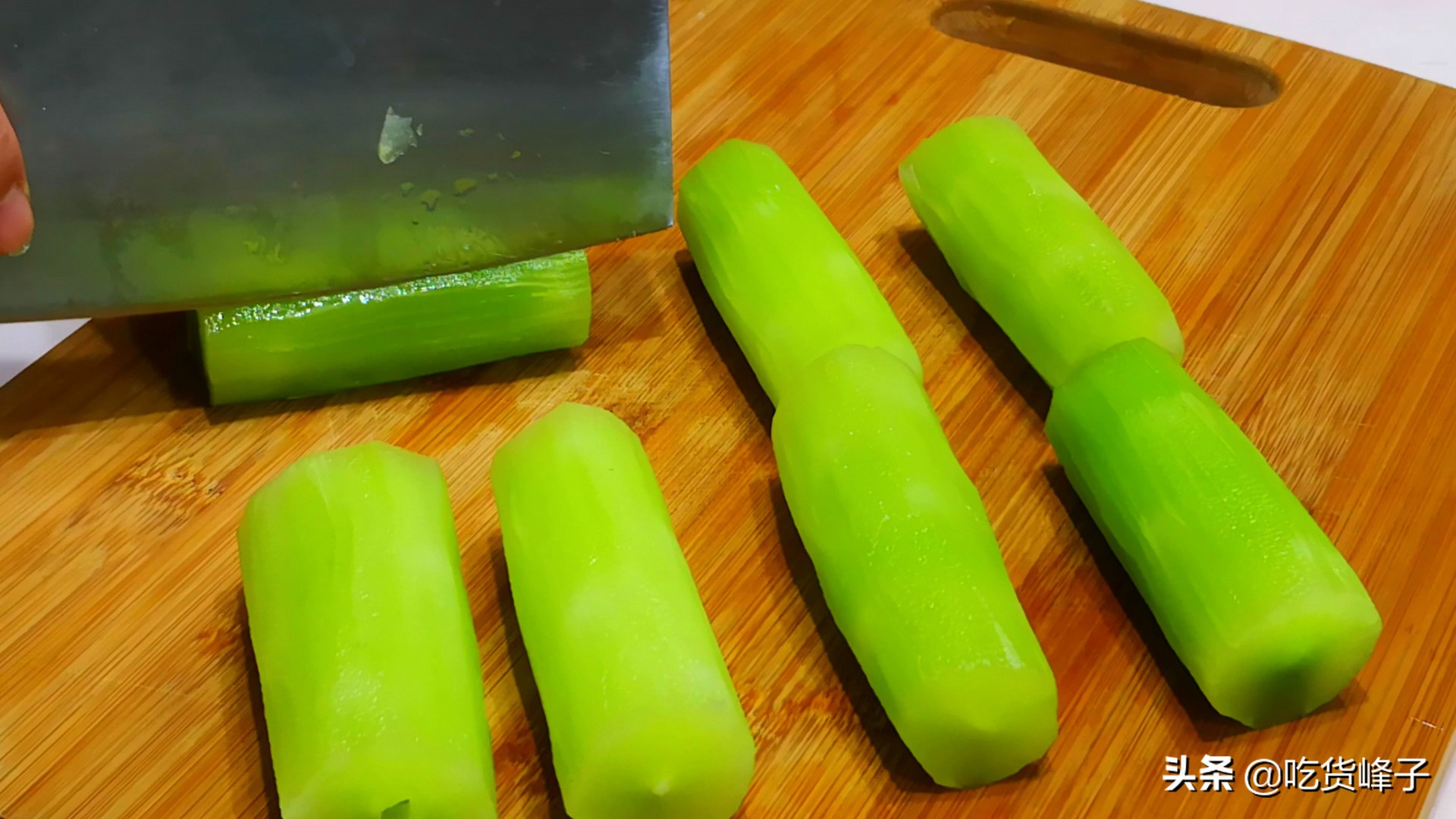 莴笋炒以前需要焯水吗,莴笋要焯水炒吗怎么炒