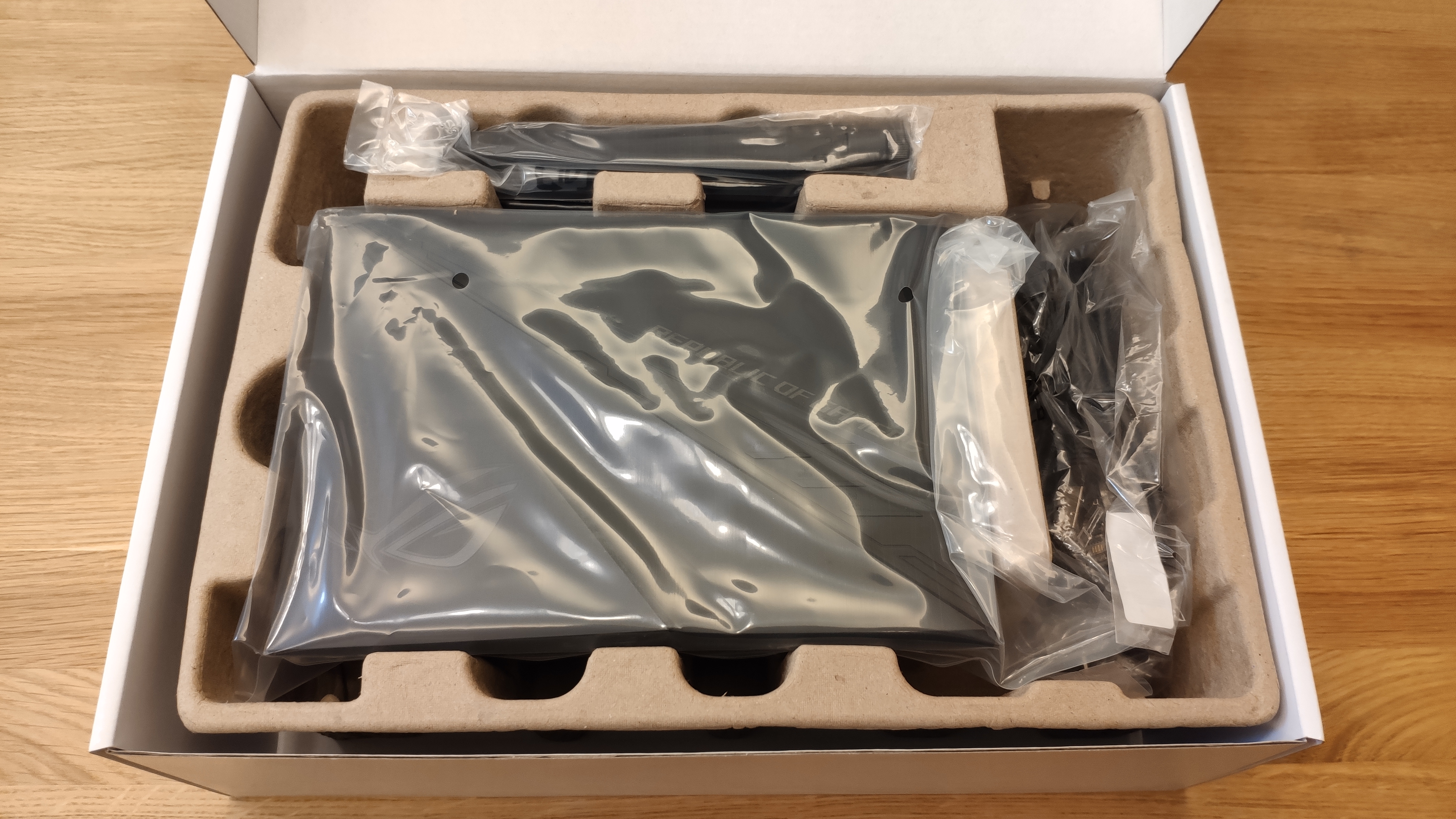 华硕roggt-ac2900电竞路由器,华硕rgbgt2900路由器怎么样