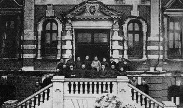 泪崩！1年1张，百年上海，老底子上海人都看哭了！