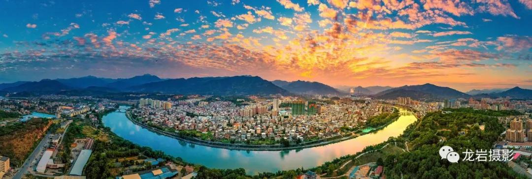 @龙岩人，让我们跟随无人机，一起飞跃闽西