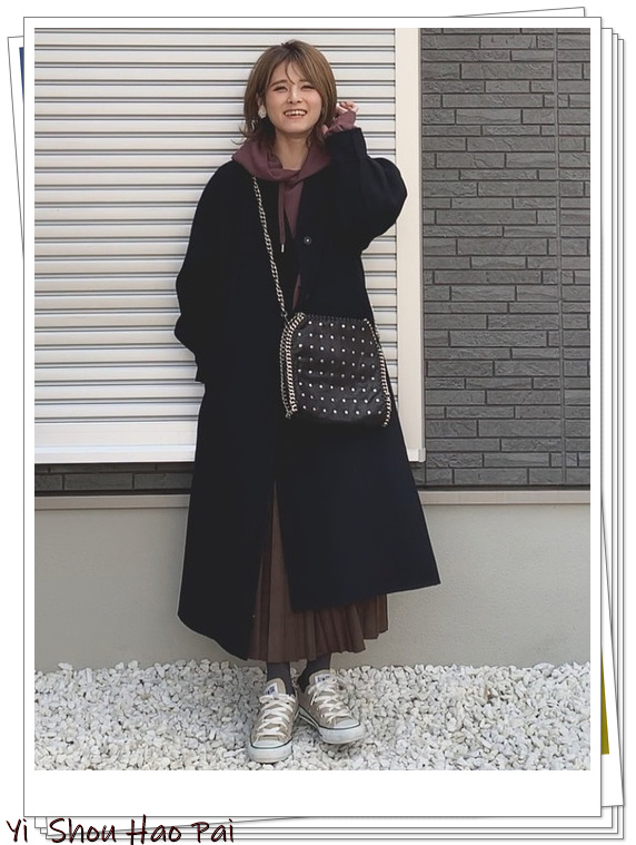 优衣库卫衣穿搭女2020,优衣库keithharingtokyo连帽卫衣