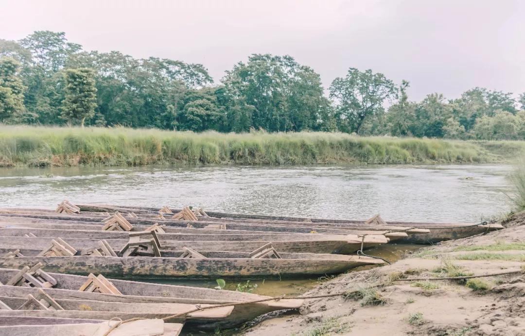 这个微笑国度，见人就夸漂亮，300元就能在天空滑翔