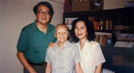 陈独秀爱女：幼年父母离异，成年被骗婚生5个孩子，93岁客死他乡