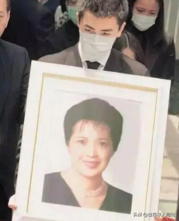 香港富豪最悲惨原配,香港十大富豪原配