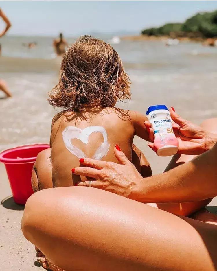 夏天不想晒黑这份防晒攻略请收好,防晒的小tips