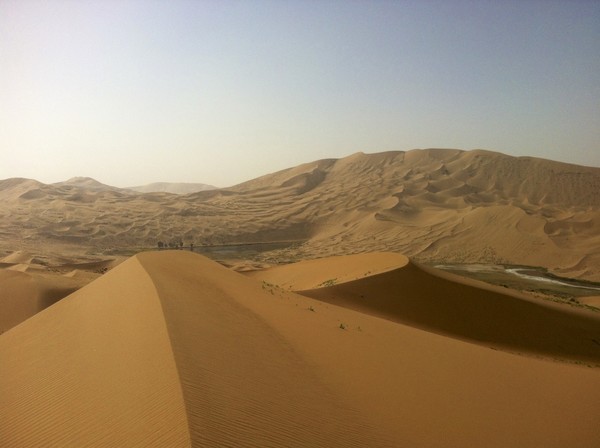 徒步穿越巴丹吉林沙漠路线,穿越巴丹吉林沙漠四日游