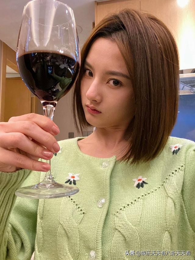 曝宋祖儿踢人事件,宋祖儿疑醉酒踢人视频