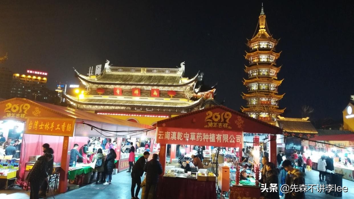 有无锡夫子庙之称，千年古刹和美食街无缝对接，游客：完全没得比